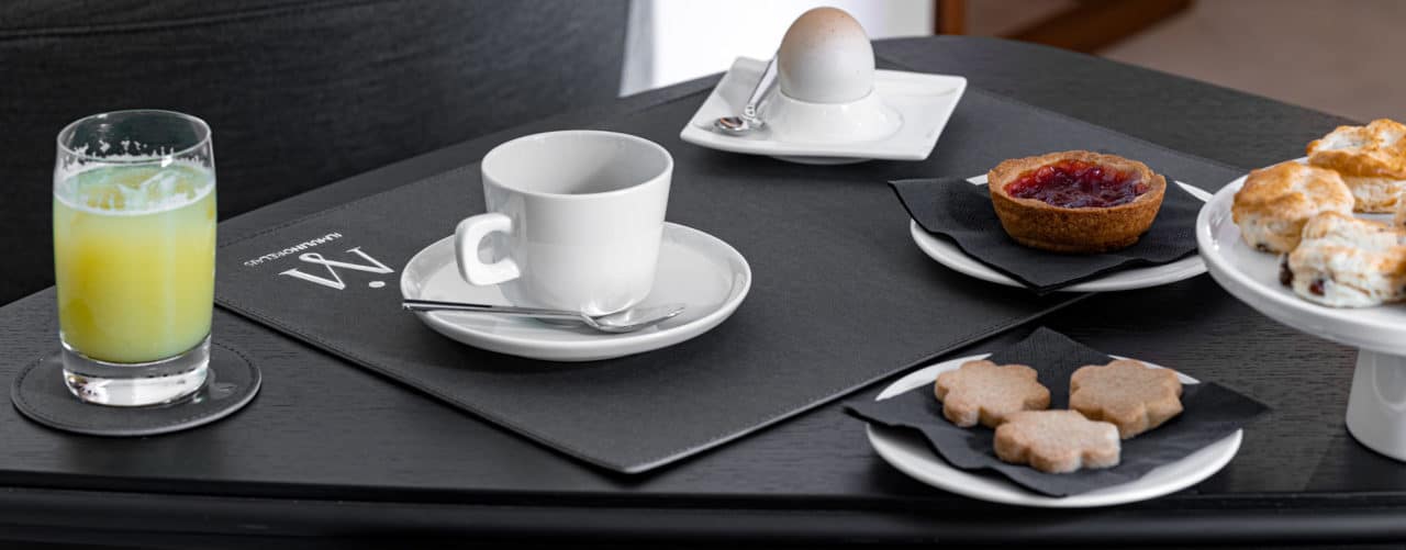 dedans-hotellerie-mulino-relais-room-service-1280x501