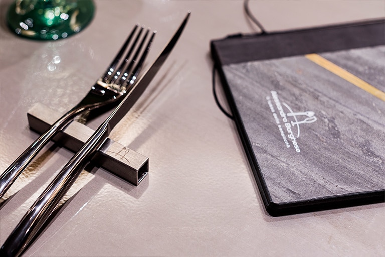 Porta menu il lusso della semplicità