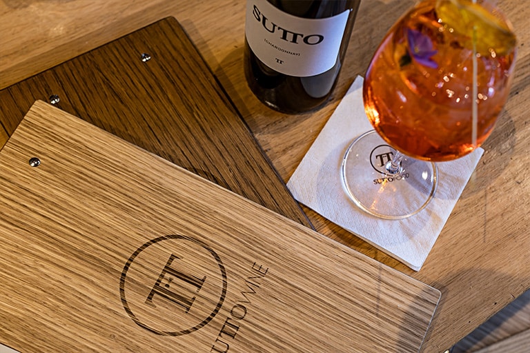 monopiatto in rovere sutto wine