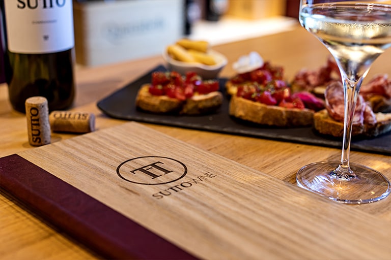 porta menu in legno